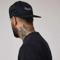Shop Rapha Trail 6 - Panel Cap Black/Light Grey